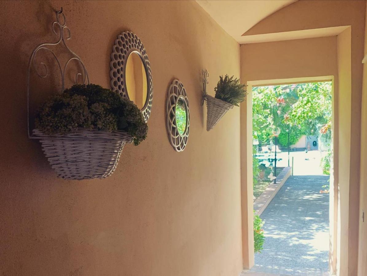Hotel Borgo Antico Fabriano Exterior foto